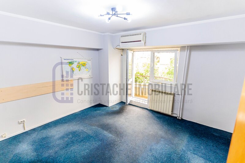 Natiunile Unite, la 10 min. de metrou, apartament cu 4 camere, nemobilat,